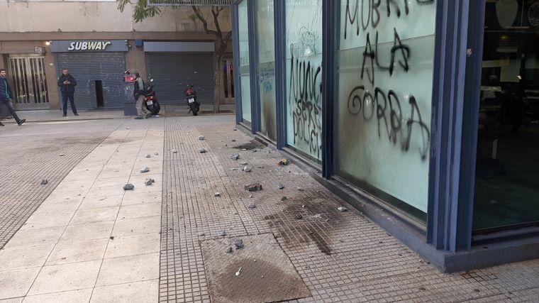 Marcha en repudio a la muerte de Facundo Molares: hay tensión en el Obelisco