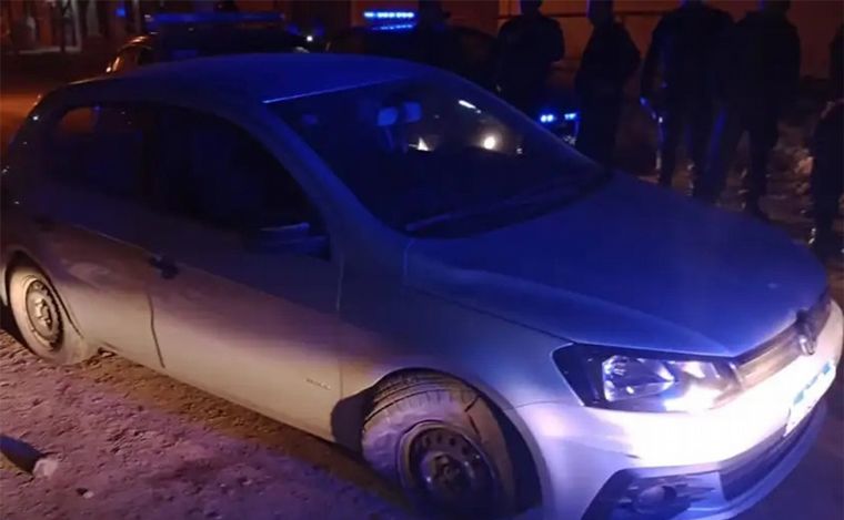 Rosario: prisión preventiva para tres imputados por robo de auto con menor a bordo.