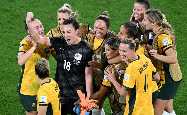 FOTO: Australia venció a Francia y es semifinalista del Mundial.