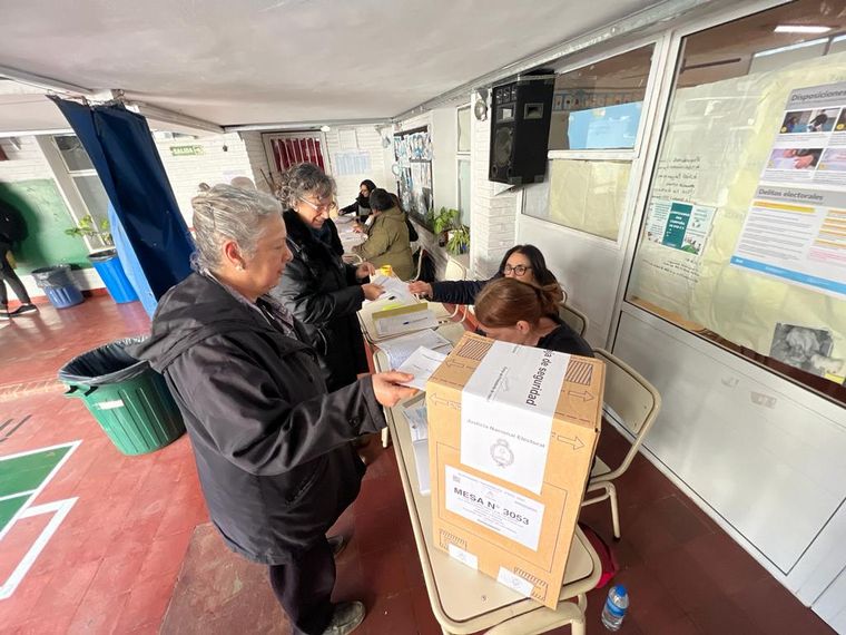 FOTO: PASO: los argentinos eligen a los candidatos en las elecciones presidenciales