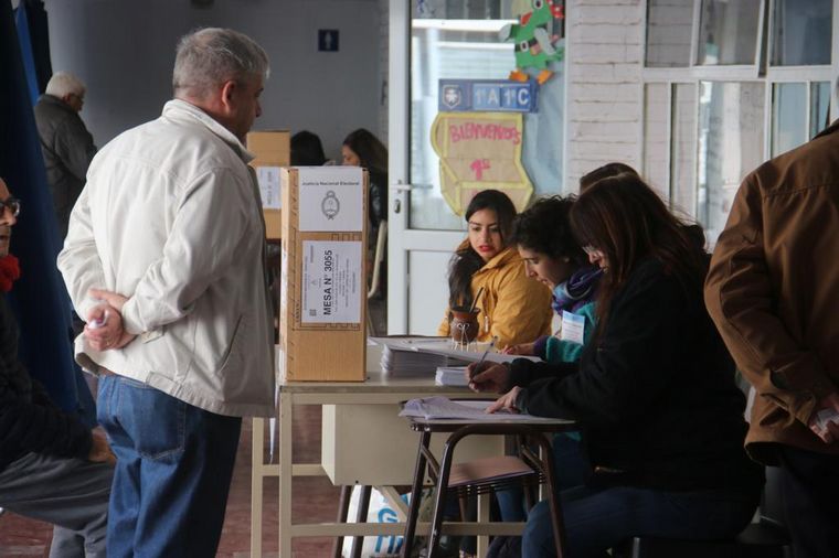 FOTO: PASO: los argentinos eligen a los candidatos en las elecciones presidenciales