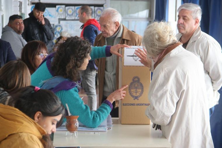 FOTO: Los argentinos eligieron este domingo a los candidatos en las presidenciales.