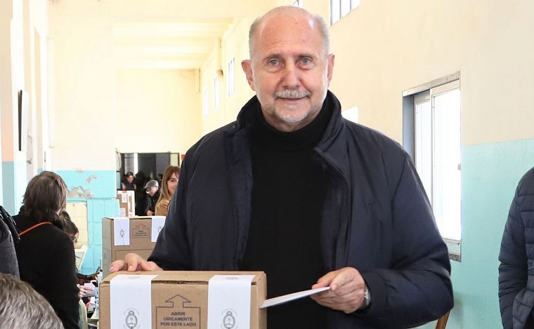 Perotti votó en Rafaela y deseó 