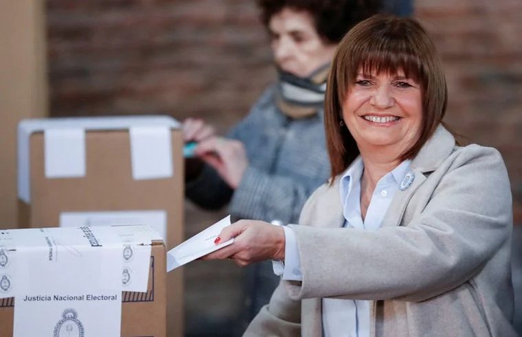 Votó Bullrich, con demoras por problemas técnicos: 