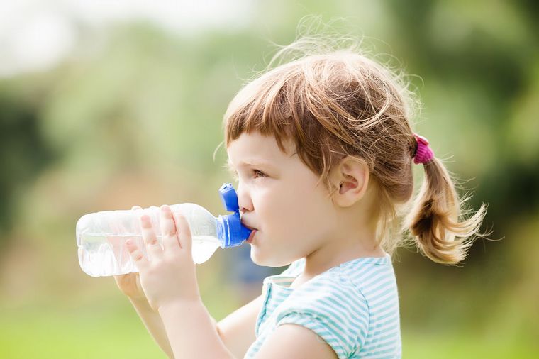 FOTO: Mes de las infancias: la importancia de la hidratación en la niñez