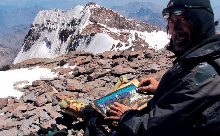 La increíble historia del pintor que escala el Aconcagua para mostrar sus obras