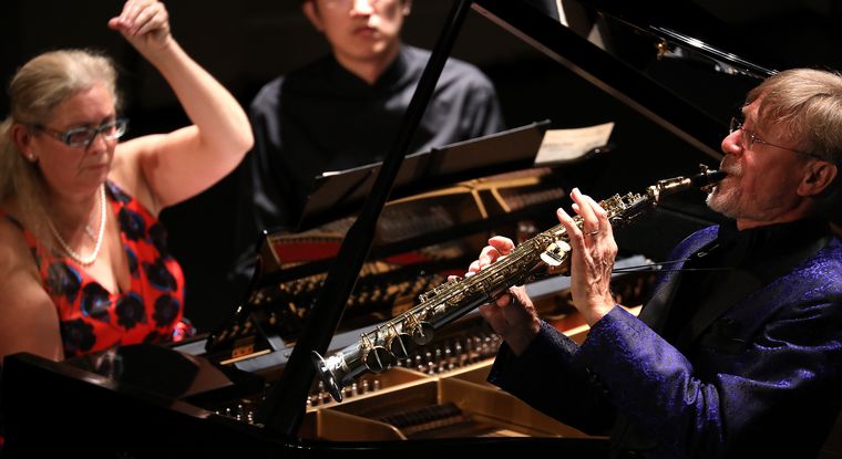 FOTO: Dúo Delangle llega al Teatro del Libertador con una mezcla única de saxo y piano
