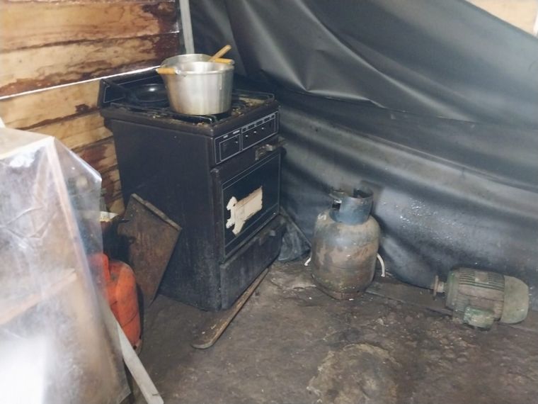 La dificultad de volver a casa tras el temporal en La Plata.