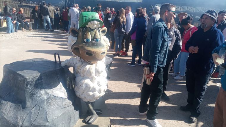 Arrancó la 9na jornada gastronómica del cordero serrano en Tanti