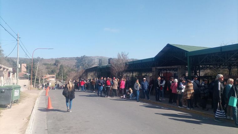 FOTO: Arrancó la 9na jornada gastronómica del cordero serrano en Tanti