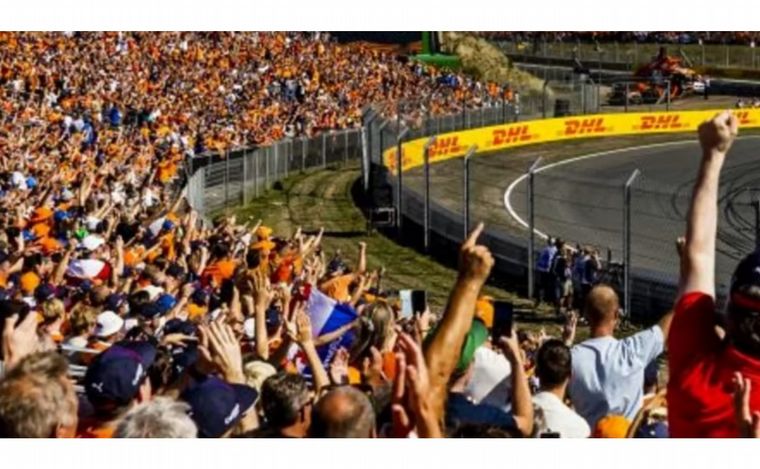 FOTO: Los fanáticos neerlandeses le darán una gran recepción a Verstappen, en Zandvoort