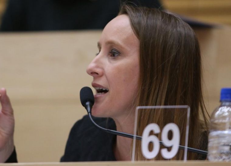 Luciana Echevarría votó en contra de la reforma del Código de Convivencia.