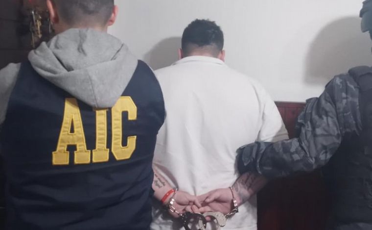 Detuvieron al conductor del auto que chocó al que trasladaba a Mario Esquivel.