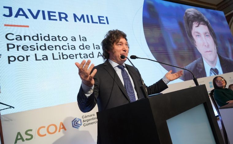 Javier Milei volvió a apuntar a 