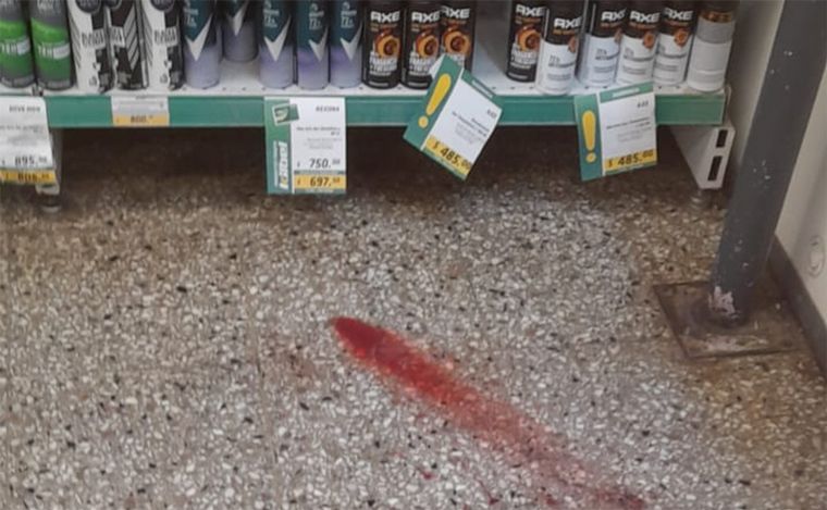 FOTO: Santa Fe: detenidos tras robo piraña a un supermercado e intento en otros dos.