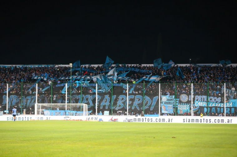 La hinchada pirata dirá presente en otro partido de Copa. (Foto: Prensa Belgrano)