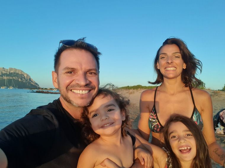 Juan Carrera es estilista en uno de los lugares más bonitos del mundo.