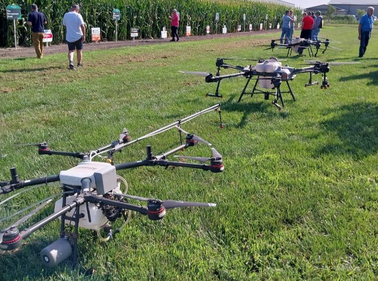 FOTO: Próximamente, drones en enjambre pordrán realizar aplicaciones con IA.