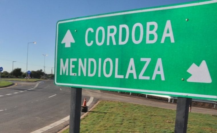 Intendentes de Córdoba afirman que no pueden pagar el bono anunciado por Massa.