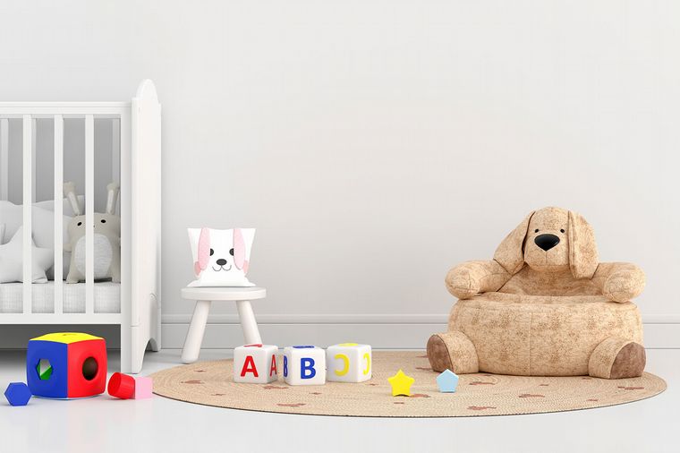 Debemos evitar muebles que terminan en puntas o con bordes rectos y filosos (Freepik)