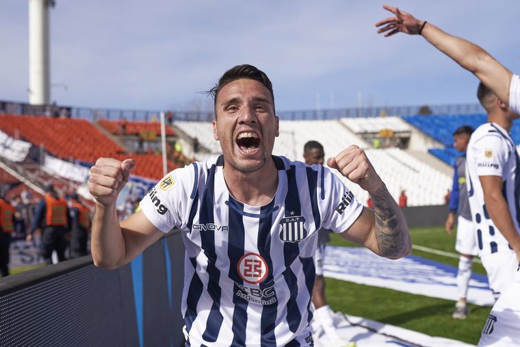 FOTO: Gastón Benavídez marcó un gol espectacular (Foto: @CATalleresdecba)
