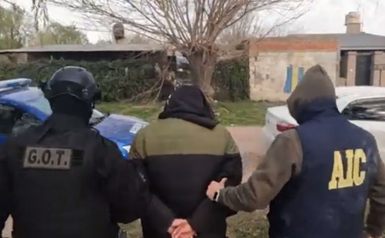 Desarticulan circuito de narcomenudeo en Roldán: cinco detenidos.