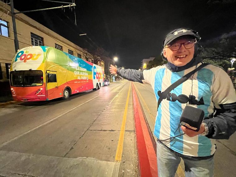 Orlando Morales y Vamos Viendo animaron el arranque del viernes en La Popuneta.