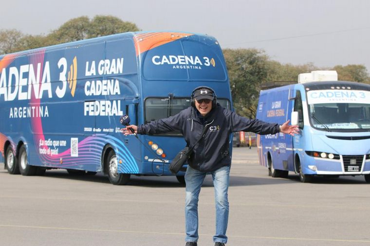 Orlando Morales, uno de los animadores de la caravana de La Gran Cadena Federal.