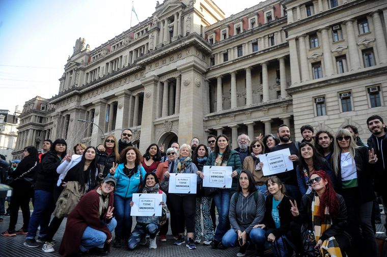 Militantes pidieron justicia por el atentando a Cristina Kirchner.