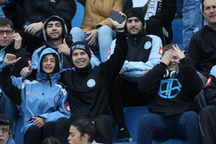 FOTO: Te vi en la cancha: Belgrano vs Newell`s.