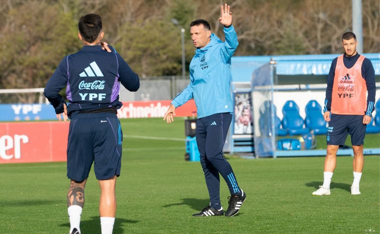 La selección entrenó pensando en Ecuador. (Foto:@Argentina)