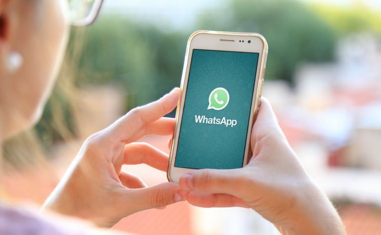 WhatsApp permite enviar fotos en calidad original.