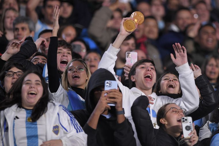 FOTO: La hinchada de Argentina vs Ecuador.
