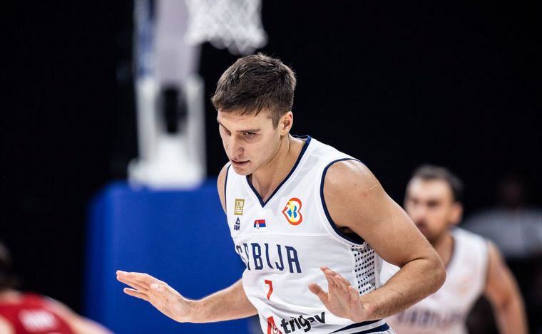 FOTO: Bogdan Bogdanovic, la figura del partido. (Foto:@FIBA)