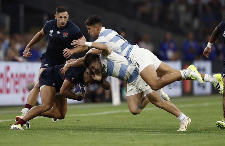 Los Pumas cayeron categóricamente contra Inglaterra en su debut mundialista