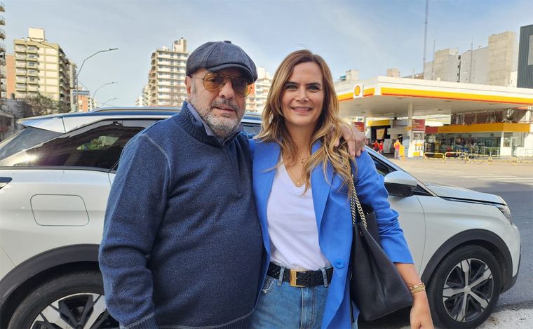 Amalia Granata llegó a votar acompañada de Baby Etchecopar. 