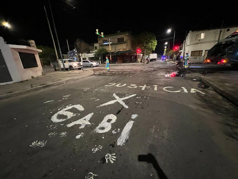 Protesta e incidentes en reclamo de justicia por el crimen de Gabriela Pérez.