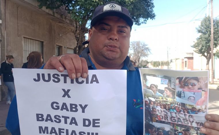Familiares de Gabriela exigen justicia por el crimen. (Gonzalo Carrasquera/Cadena 3)