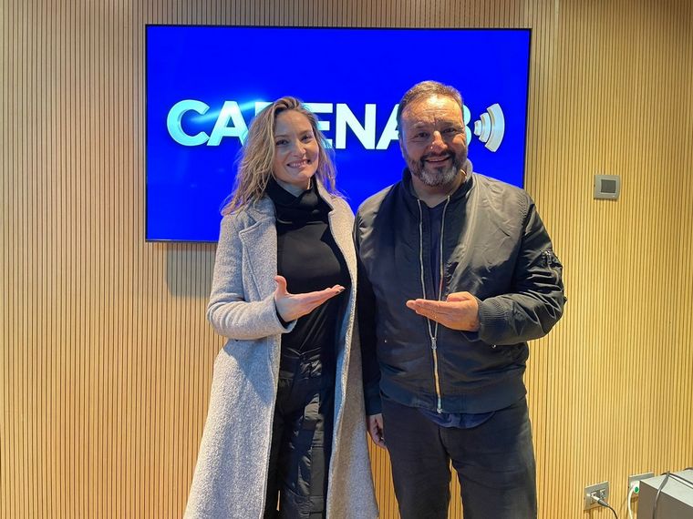 Carolina Minella, en el estudio de Cadena 3 en Córdoba.