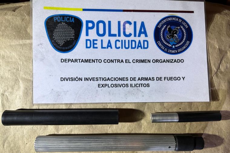 FOTO: Las armas halladas en un departamento de Palermo.