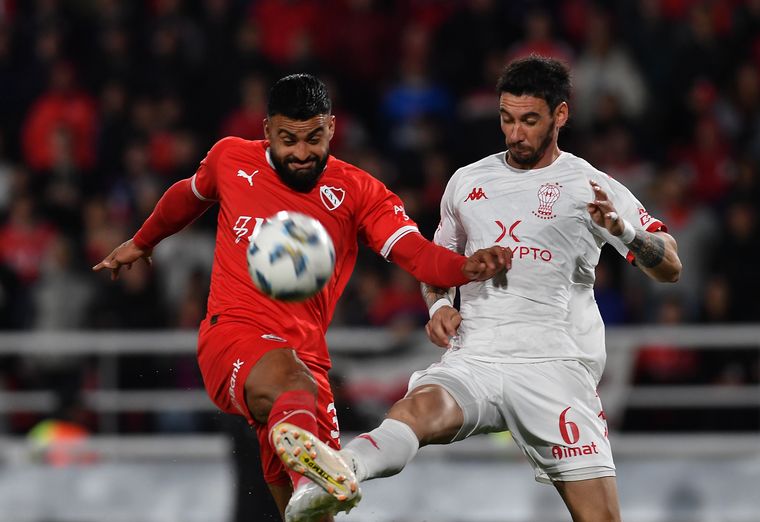 FOTO: Independiente le ganó a Huracán de local.