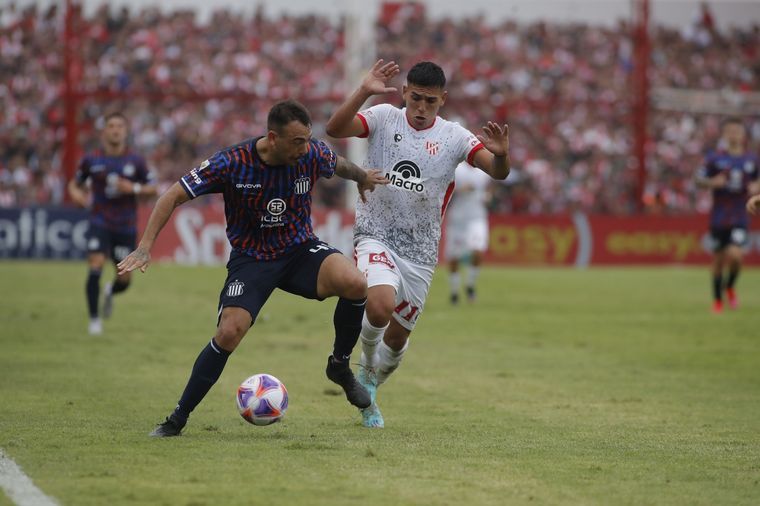 La última vez que se midieron fue goleada de la