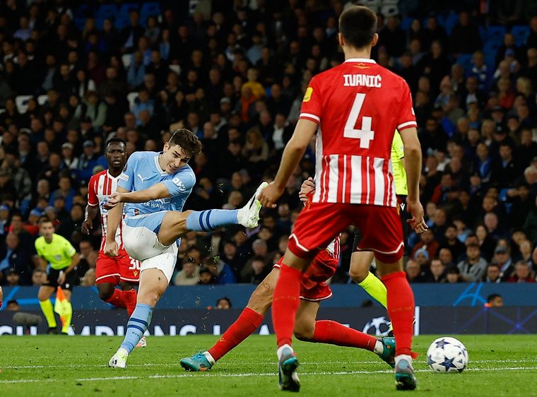 Julián Álvarez, en llamas en el arranque de la Champions.