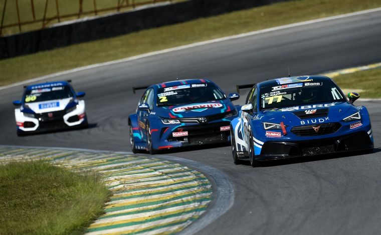 El TCRSA comienza su serie de tres carreras finales en el 'Velopark' brasileño
