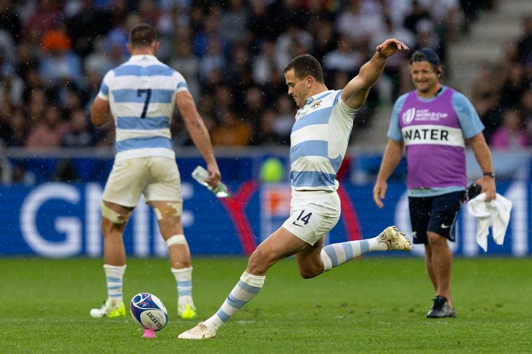 FOTO: Mundial de rugby: en un partido sufrido 