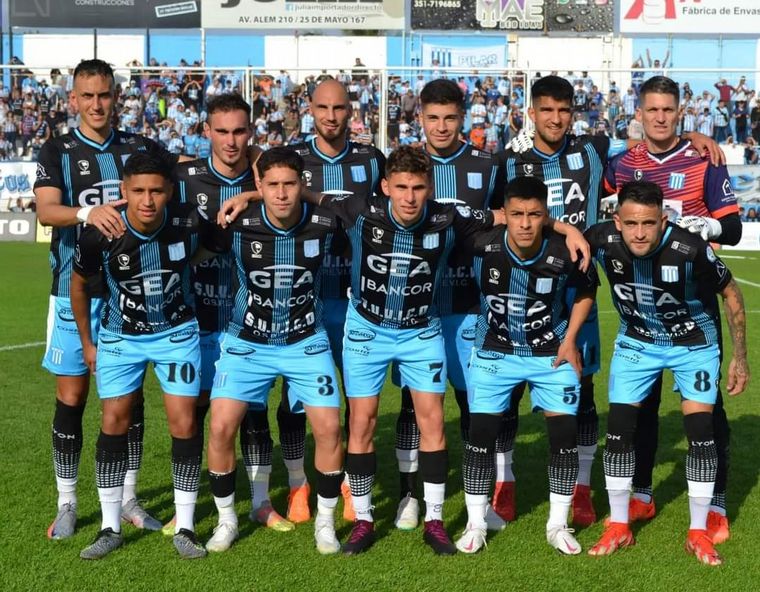 FOTO: El equipo titular de Racing de Córdoba en el Sancho.