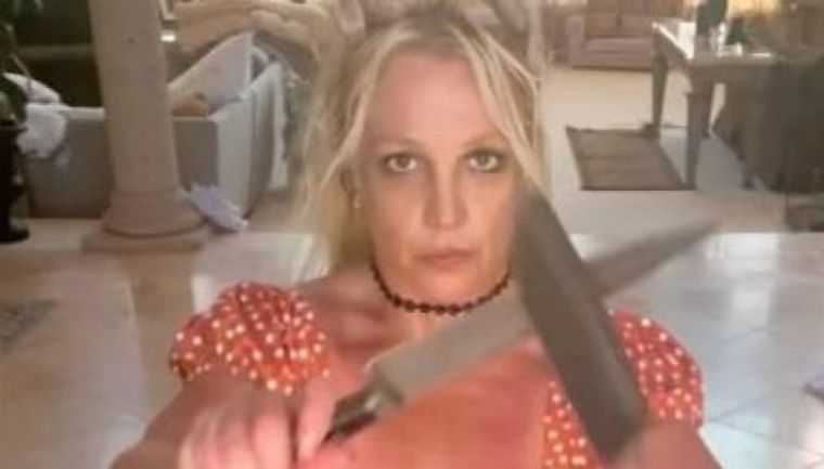FOTO: Britney Spears, nuevamente noticia por sus actos fuera del escenario.