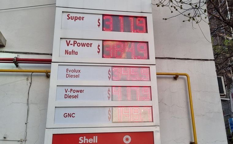 FOTO: Los nuevos precios de Shell en Rosario.