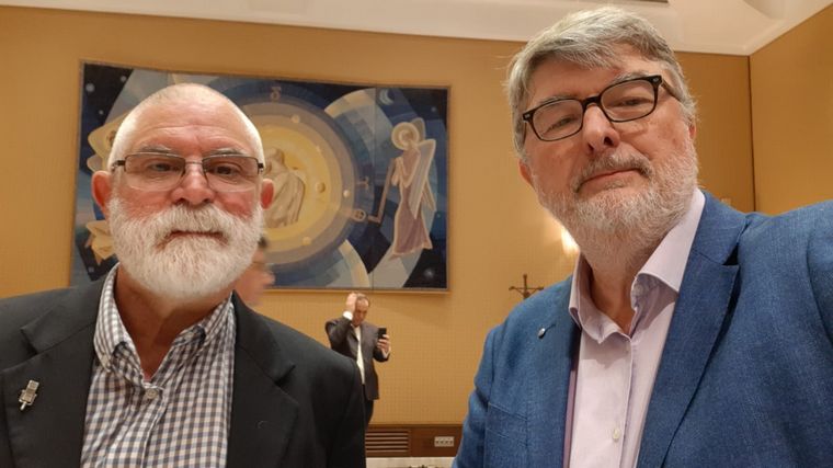 FOTO: Alberto Roselli y Sergio Suppo, los enviados especiales de Cadena 3 al Vaticano.