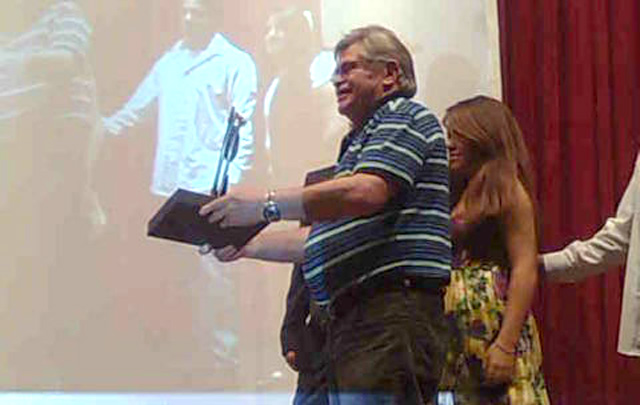 Vargas en la entrega de premios de alumnos del colegio Taborda
